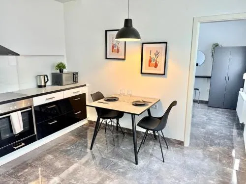 6 Min zum Hbf - Ideal für Paare, Solo-Reisende oder Business-Reisende in Mönchengladbach, Deutschland