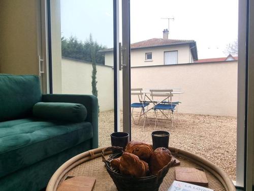 Charmant gîte à Montrond-les-Bains avec parking et wifi - FR-1-496-342 (Charmant gite a Montrond-les-Bains avec parking et wifi - FR-1-496-342) in Montrond-les-Bains