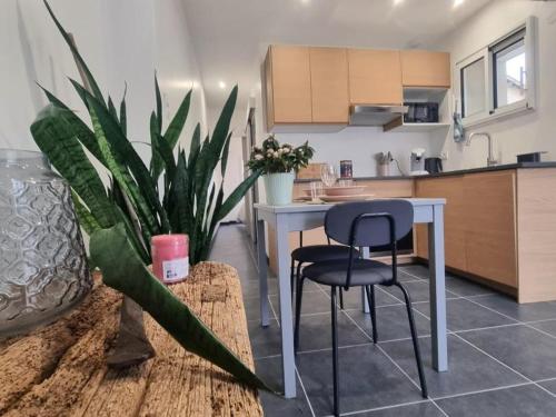Charmant gîte à Montrond-les-Bains avec parking et wifi - FR-1-496-342 (Charmant gite a Montrond-les-Bains avec parking et wifi - FR-1-496-342) in Montrond-les-Bains