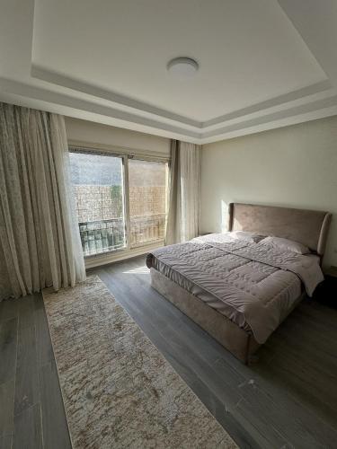 Neat apartment in a Compound, Il Cairo
