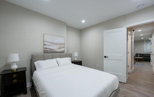 One-Bedroom Apartment image 4