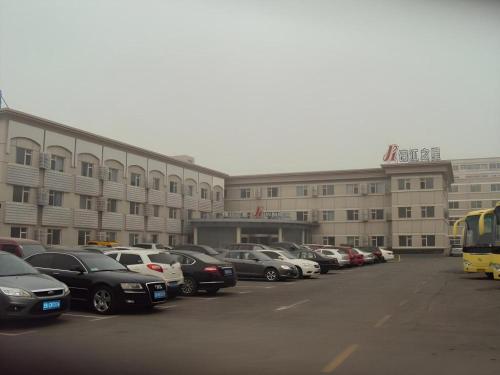 . Magnotel Business Jining Huancheng North Road
