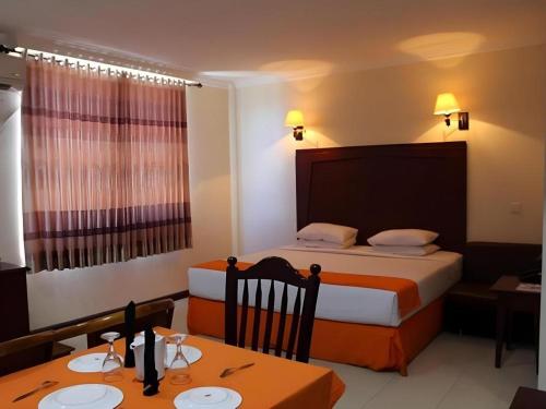 Hotel Dynasty near Aéroport international de Juwata