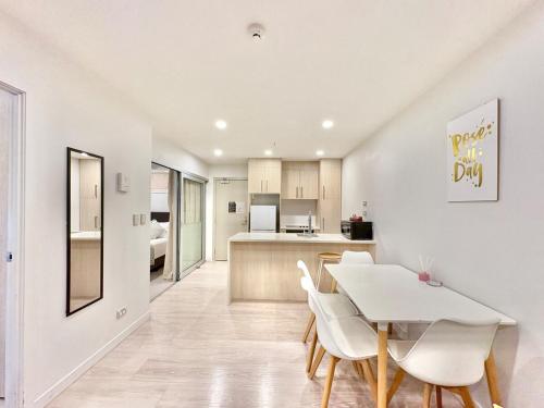High-Floor 2BR Apartment Near Sky Tower Pool Gym V182, Auckland (foto 3)