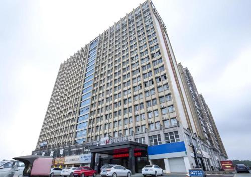 . Borrman Hotel Fangchenggang High-speed Railway North Station Crystal International