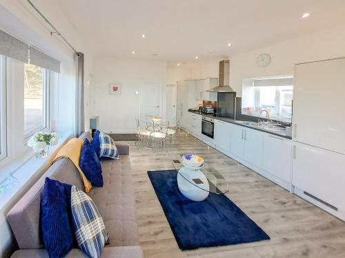 Зовнішній вигляд готелю, Strathclyde Cottage North in Скелморлі