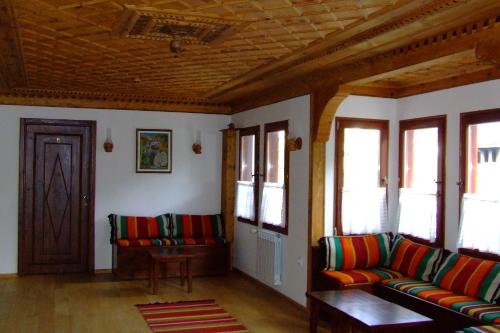 Complex Kosovo Houses - image 8