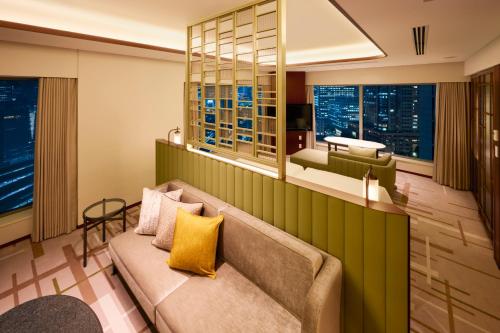 room detail thumbnail 1