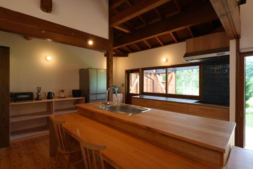 haku36stay 信州安曇野 白樺に囲まれた邸宅, Адзумино (фото 10)