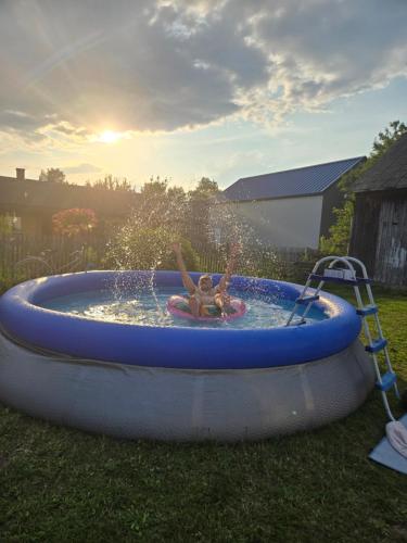 Úszómedence, Siedlisko Magnolia in Tluszcz