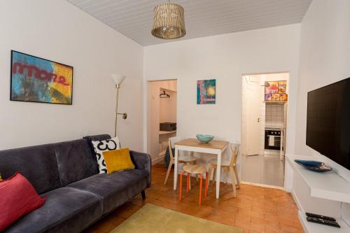 Quiet Bloom - Studio in Estrela, Lisbon