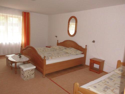 Fenyves Apartman - image 11