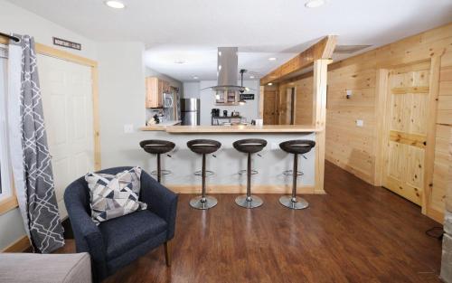 Big Oak Hideaway - Accommodation - Gatlinburg