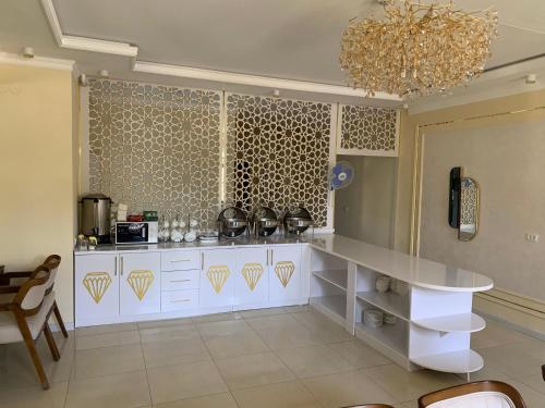 Restaurant, Hotel crystal palace in Urgench