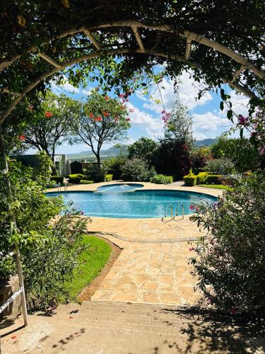 8 bedroom house nanyuki in 納紐基