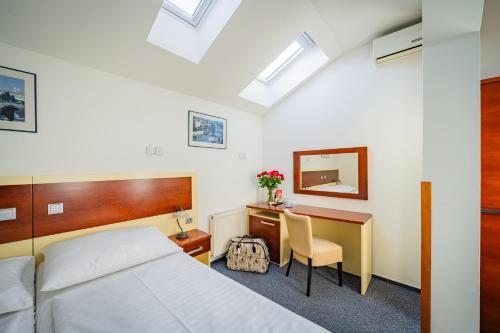 Hotel Atos - image 12