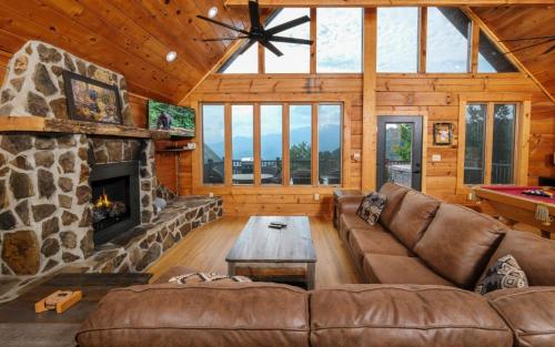 Eagles Nest in Gatlinburg, USA