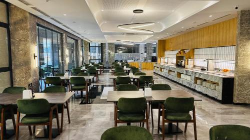 餐廳, Atliman Beach Resort in 希典