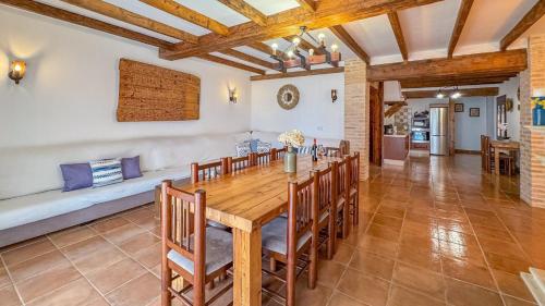 Casa Finca del Roble Antequera - La Higuera by Ruralidays