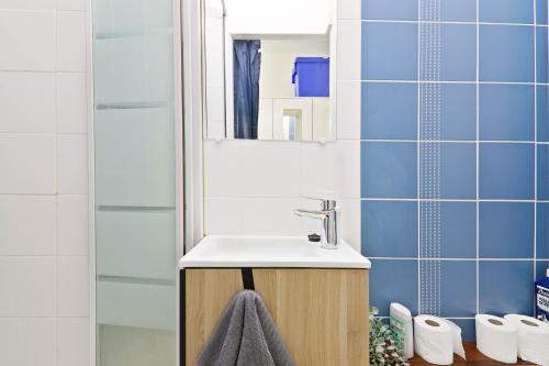 Tour Eiffel 10 Luxurious Apartment Studio-2P Free Netflix - image 6