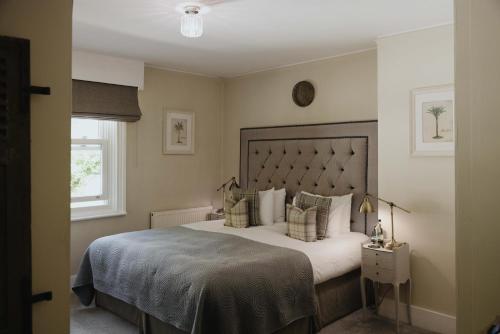Wingrove House - image 12