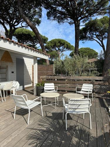 Charmante maison californienne - jacuzzi - piscine dans le domaine - Golfe de St Tropez - 6-8 personnes - Location, gîte - Gassin