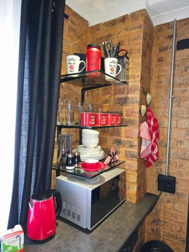Two-Bedroom Apartment image 4