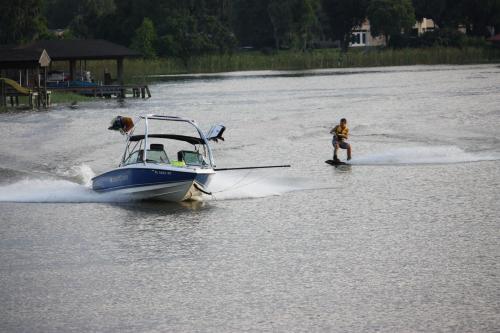 Lake Roy Beach Inn - Winter Haven