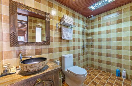 Twin Room with Garden View image 1