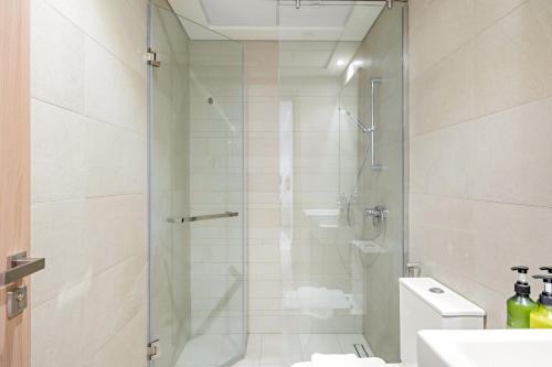 VayK - Modern 1BR with Spacious Terrace - image 2
