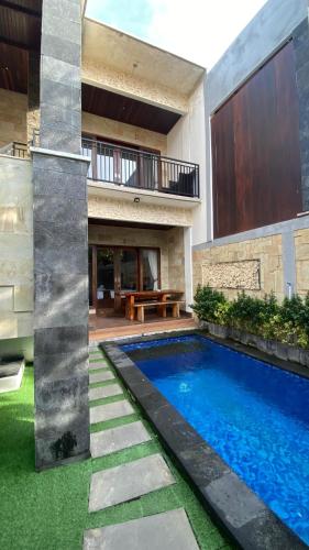 Deluxe Villa image 6