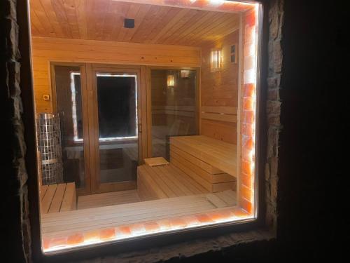 Csomópont Családi Vendégház (Csomopont Csaladi Vendeghaz) in 維斯