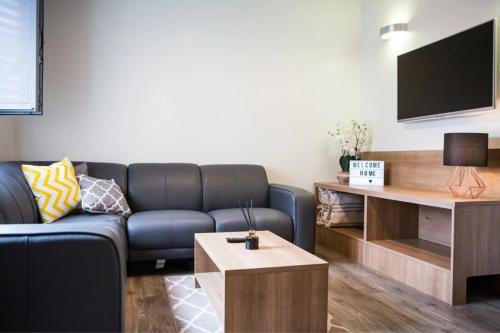 Student Only Bronze Ensuite Lower Level South Bank Residence, Лондон