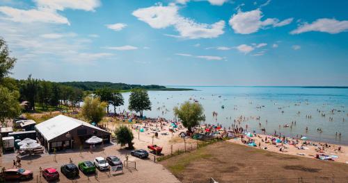 Houseboats Dollar - Plaża Nowe Guty