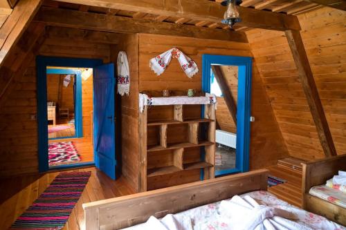 Poiana Creasta Cocoșului-Casa Floare De Nu Mă Uita (Poiana Creasta Cocosului-Casa Floare De Nu Ma Uita) in Ocna Sugatag