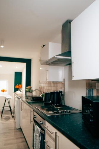 บริการและสิ่งอำนวยความสะดวก, Firdaus Westgate in ฮัดเดอร์สฟิลด์