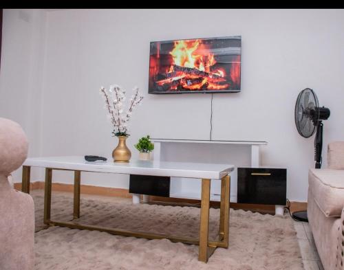 CMQ Apartments in คีซูมู