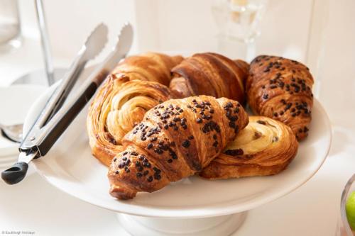 Exterior view, The Courtyard Suite in Southleigh