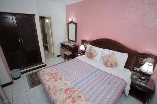 Happy City Hotel near Iszlám Művészeti Múzeum