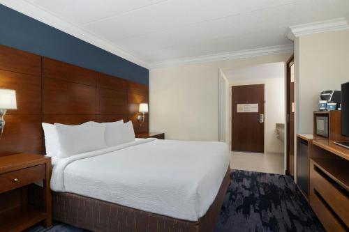 Fairfield by Marriott Inn & Suites Herndon Reston, Херндон (фото 8)