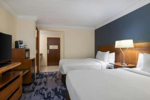 Fairfield by Marriott Inn & Suites Herndon Reston, Херндон (фото 6)