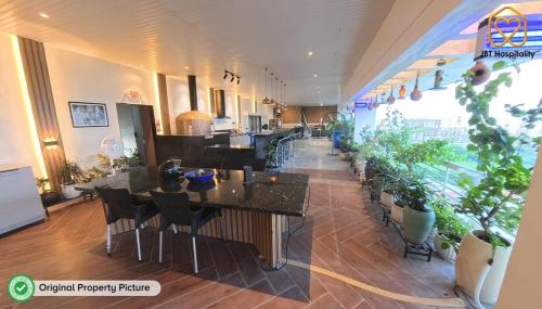For NRI by NRI Penthouse - A3-1001 photo 4