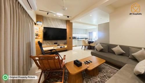 For NRI by NRI Penthouse - A3-1001 photo 2
