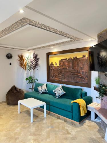 Sweethome, Bouznika