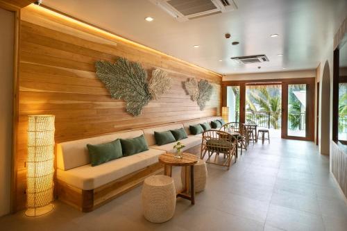 Phi Phi at Pier  in Tonszaj-öböl