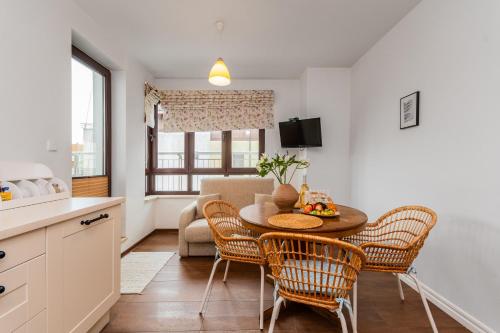 APARTAMENTY MIERZEJA - PRZY MARINIE, 100 m od Zalewu Wiślanego, Kąty Rybackie