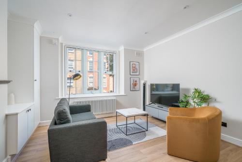 Modern Flats in Fitzrovia - Steps from Oxford St, Soho and London Top Sights