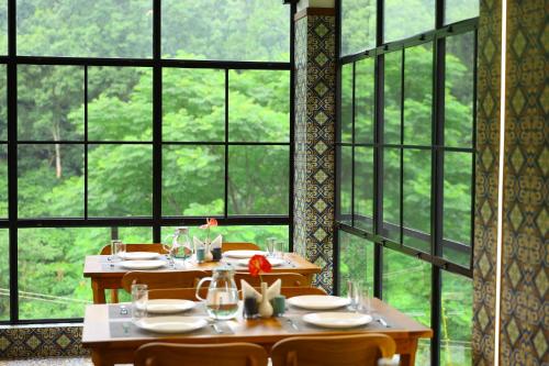 Swiss Holidays in Pozhuthana