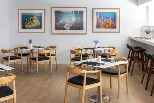 Restaurant, Port Tower Piraeus , Member of Gallery Hotels in Athens