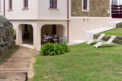 Dārzs, Apartamento con jardín en San Sadurniño (Apartamento con jardin en San Sadurnino) in Moeche